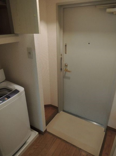 玄関 
