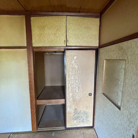 室蘭市本輪西町3丁目12-8アパートの収納