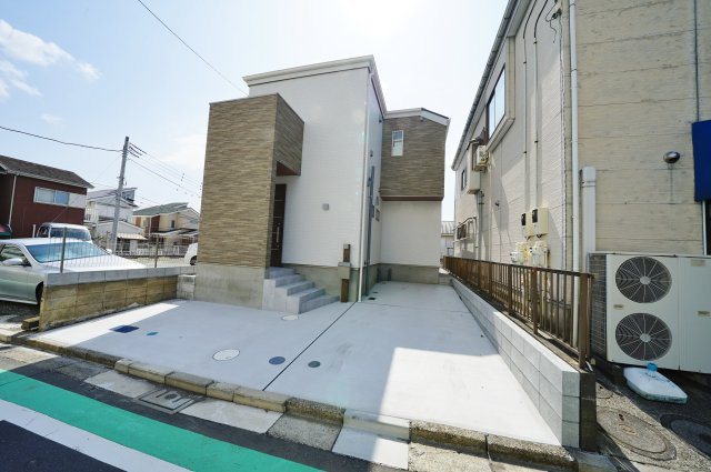【保土ケ谷新桜ヶ丘１丁目58-13新築戸建て】★仲介手数料無料★（藤塚小学校・橘中学校）の外観|令和5年8月に完成の新築戸建てです。