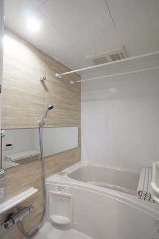 【浴室】 | ブレント新町 | 乾燥機能・追い焚き機能給湯のある浴室です