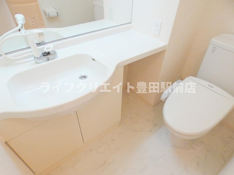 オランジュのトイレ