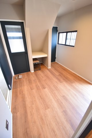 松原市新堂２丁目の一戸建ての居間・リビング