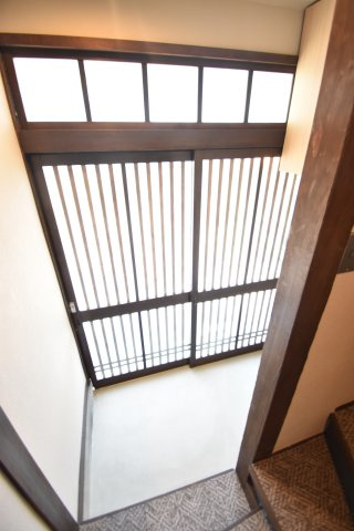 松原市新堂２丁目の一戸建ての玄関