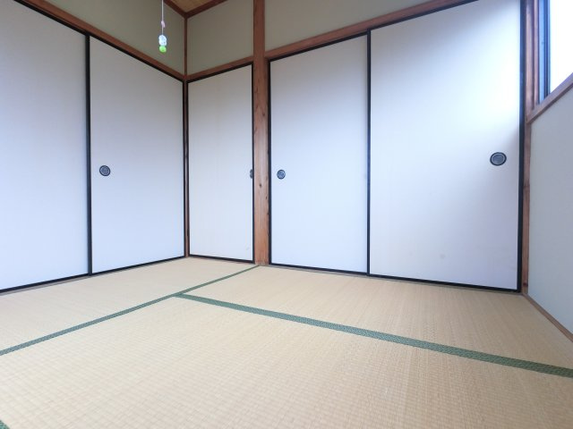 【寝室】