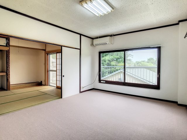ひとり占めの大空間の洋室|家族でもゆったり過ごせそう＾＾