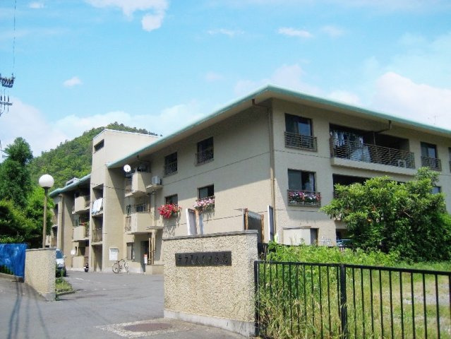 テラスハイツ鳴滝