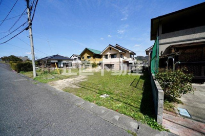【外観】 | 倉敷市真備町市場　56坪の整形地　建築条件なし♪ | 東側の境界ラインはブロックの壁があります。
