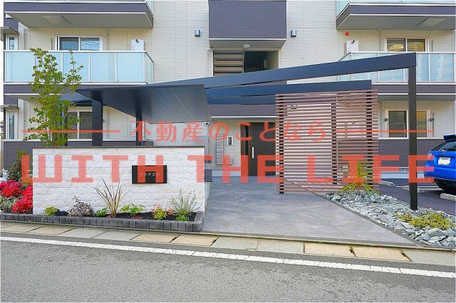 プラザ宮園【キャッシュバック対象物件】のエントランス|ゆとりのあるエントランスです