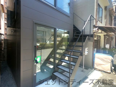 【エントランス】 | NIAL天満