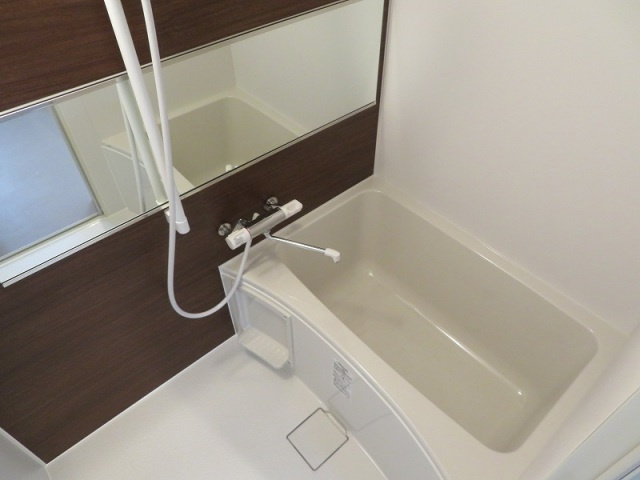 エステイトＥ森ノ宮の浴室