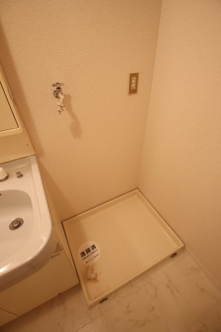 【設備】 | バルカン富田林 | 室内洗濯機置場