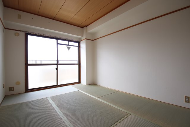 【寝室】 | バルカン富田林