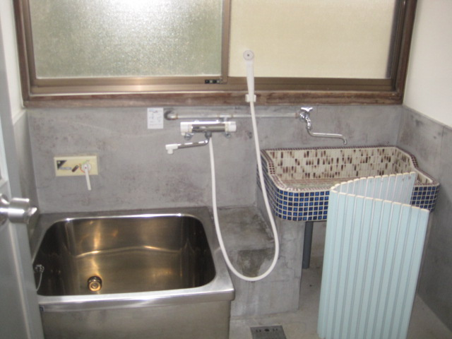 山口市道祖町の一戸建ての浴室|きれいなお風呂です