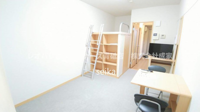 【居間・リビング】 | レオパレス和 | 1階はフローリング、2階以上はカーペットタイプとなります。