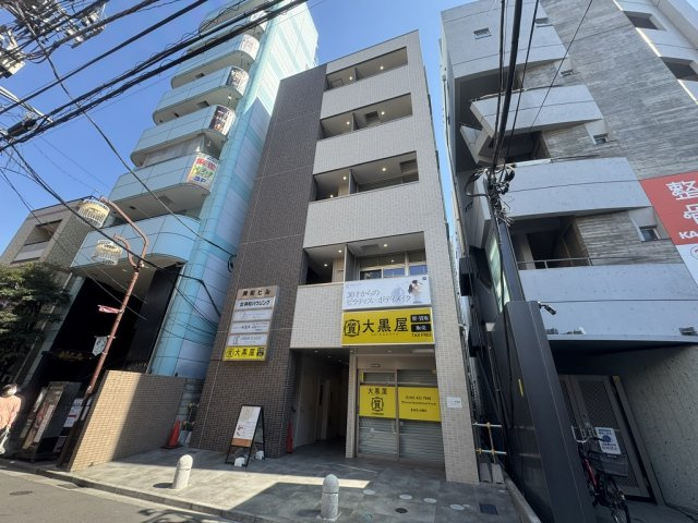 興和ビルの外観