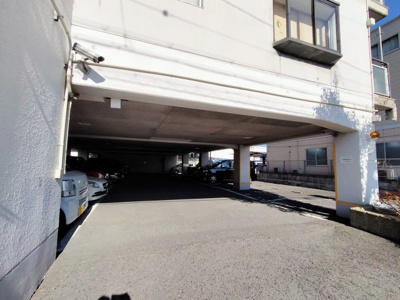 【駐車場】 | メゾン瓜生堂