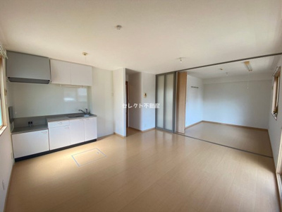 【居間・リビング】 | フルール・ド・スリジェ A棟 | フルール・ド・スリジェA102 リビング