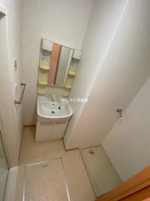 【トイレ】 | フルール・ド・スリジェ A棟 | フルール・ド・スリジェA102 洗面化粧台