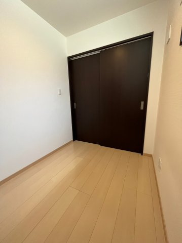 仲介手数料！！Regalest A.K.II16名城公園の居間・リビング