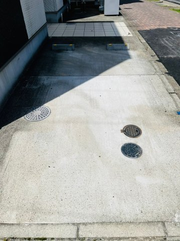 仲介手数料！！Regalest A.K.II16名城公園の駐車場