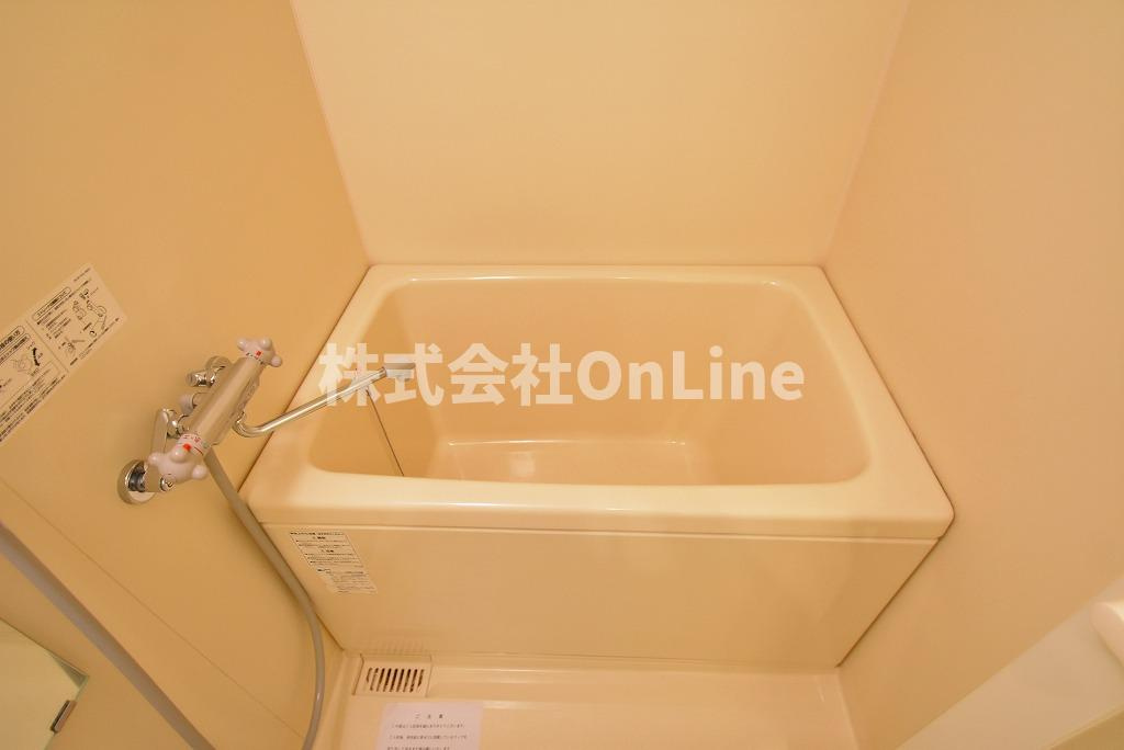 G・クレセントの浴室