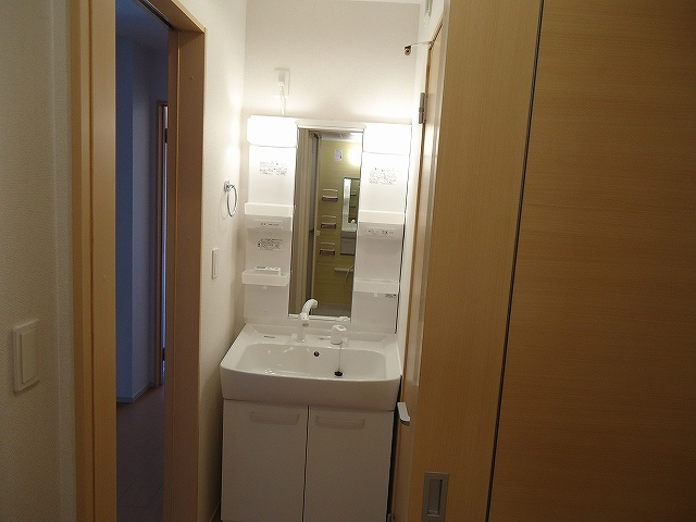 イースタン・パーク51 Aの独立洗面台