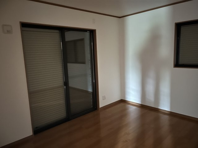 日向町　建売住宅の洋室