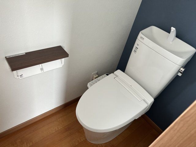 日向町　建売住宅のトイレ