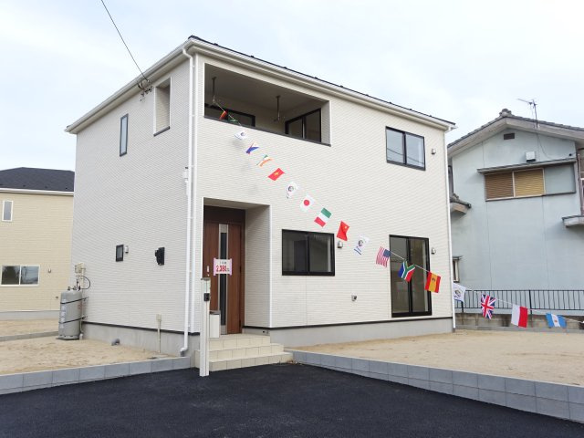 クレイドルガーデン前橋市北代田町第８　１号棟の外観|シンプルで飽きのこないデザインです♪