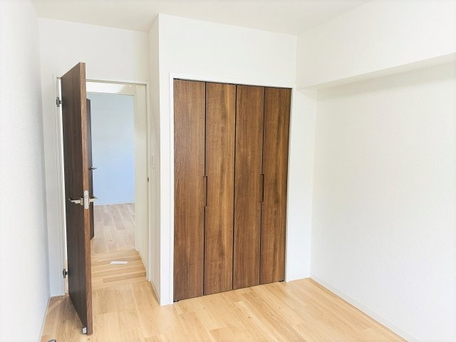 八王子パークヒル宇津木台　第二団地３号棟の収納|～収納力の高いクローゼット完備～