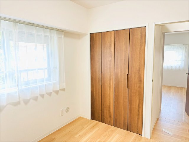 八王子パークヒル宇津木台　第二団地３号棟の収納|～収納力の高いクローゼット完備～