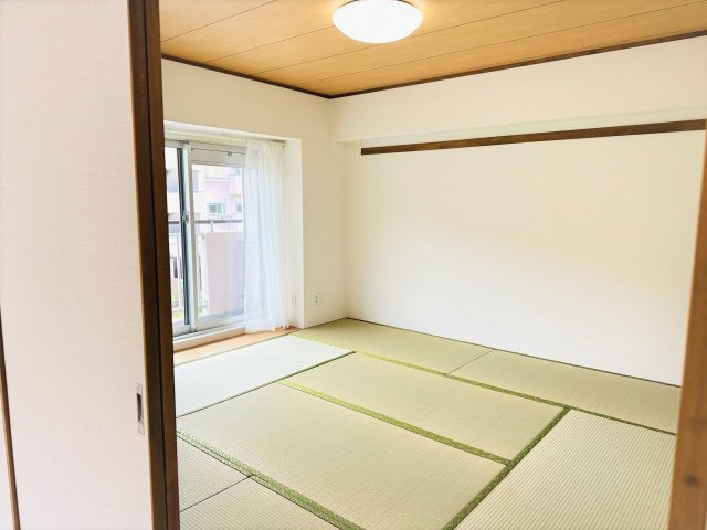 八王子パークヒル宇津木台　第二団地３号棟の和室|～リビングに隣接している8.0帖の和室です～