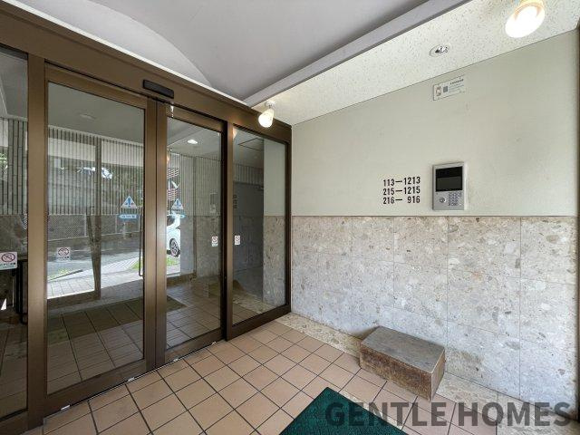 アークソピア香椎南D棟のエントランス