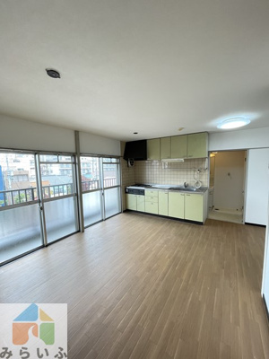 【居間・リビング】 | 仲田苑