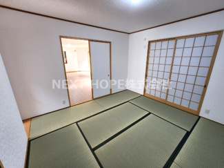 【和室】 | 川西市丸山台２丁目中古戸建 | １階和室８帖です♪小さなお子様の遊びスペースとして・来客様のお部屋として色々使用できる優秀な居室です(^^)