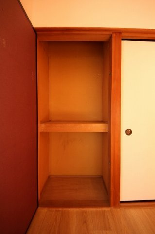 新鹿沼ロイヤルマンションの収納|ちょっとした収納スペースも充実しています