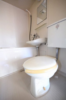 【トイレ】 | 新鹿沼ロイヤルマンション | 落ち着いた色調のトイレです