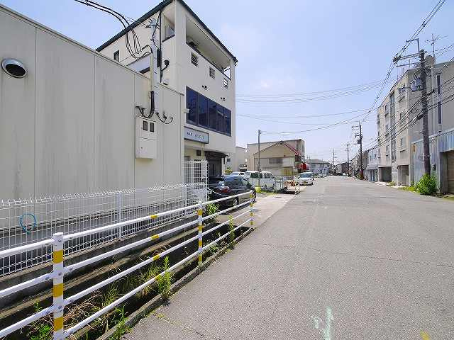 ＫＫビルの周辺