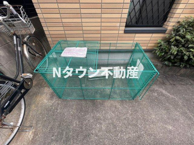 【その他共用部分】 | Woodstock | 敷地内ごみステーションです