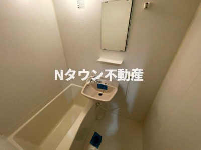 【独立洗面台】 | Woodstock | 洗面化粧台が付いています