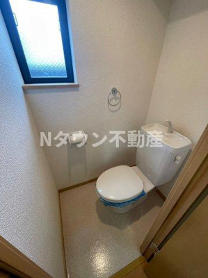 【トイレ】 | Woodstock | 清潔感のあるトイレです