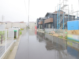 【前面道路含む現地写真】