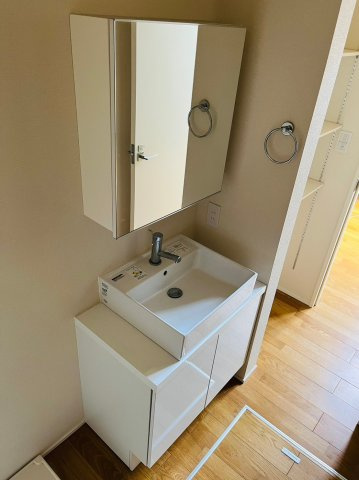 仲介手数料0円！！コレクション名城公園II Northの洗面所