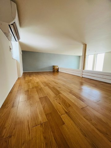 仲介手数料0円！！コレクション名城公園II Northの居間・リビング