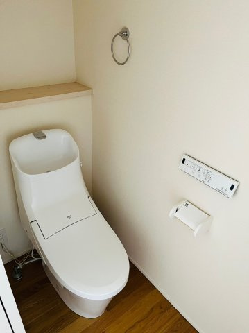 仲介手数料0円！！コレクション名城公園II Northのトイレ