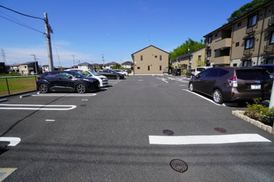 【駐車場】 | ラ・リアンD棟