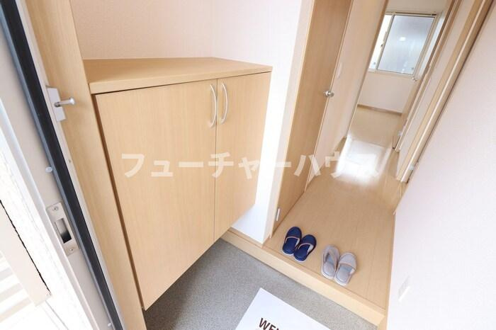 ウィット　デセールの玄関