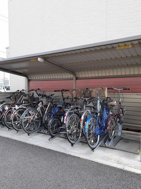 コーラルのその他共用部分|駐輪場完備