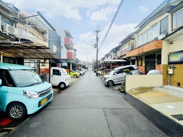 西京極堤下町の前面道路含む現地写真