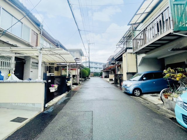 西京極堤下町の前面道路含む現地写真